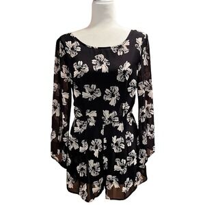ANGL Black White Floral Long Sleeve Romper V-Back‎ Size M (G262)